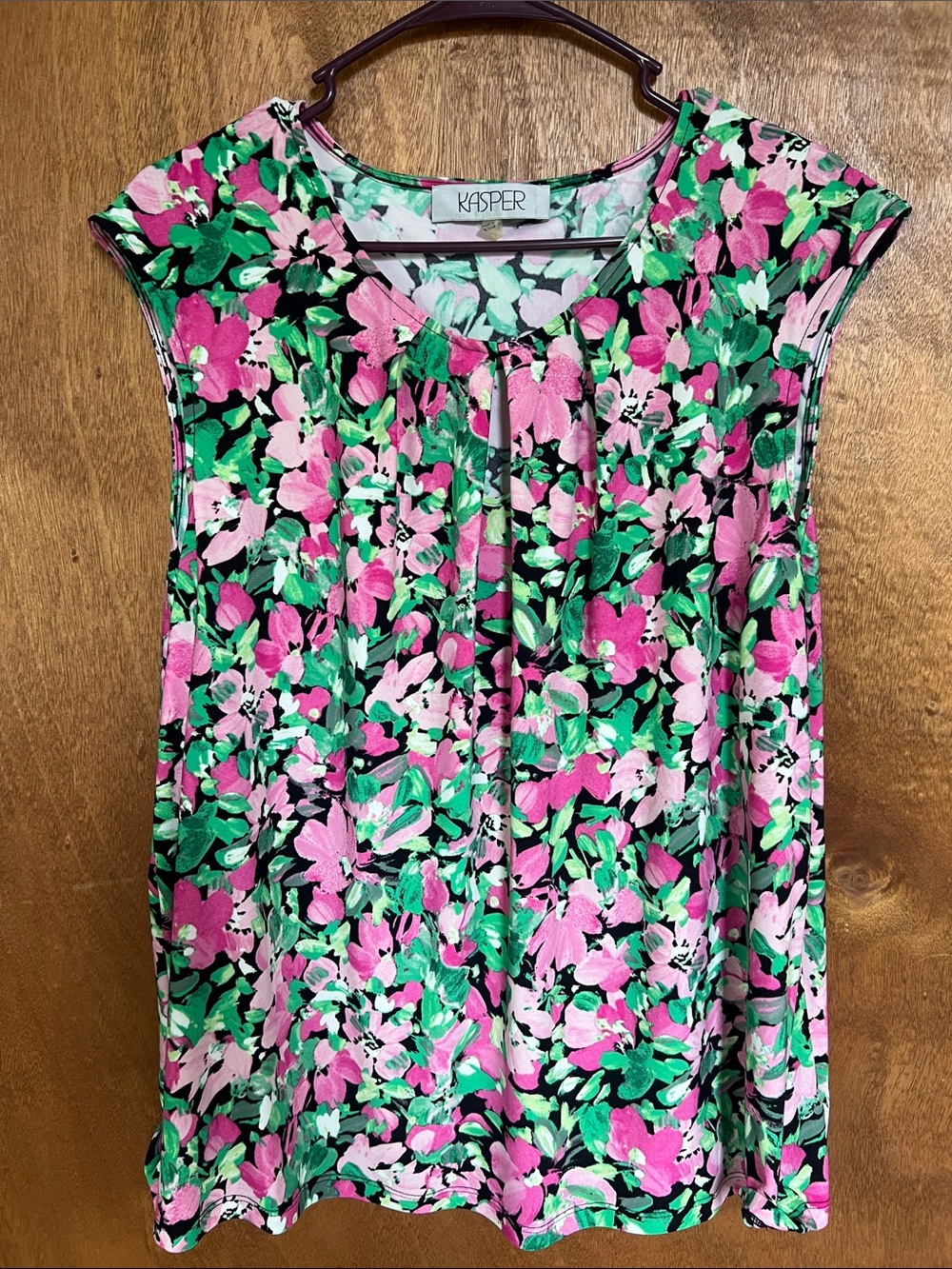 Kasper Pink & Green Floral Pleated Neck Cap Sleeve Top